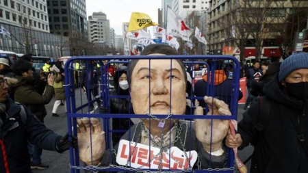 Líder do partido governista sul-coreano renuncia após impeachment do presidente