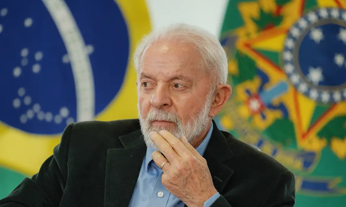 Lula demite Paulo Pimenta e marqueteiro Sidônio Palmeira assumirá Secom do Planalto