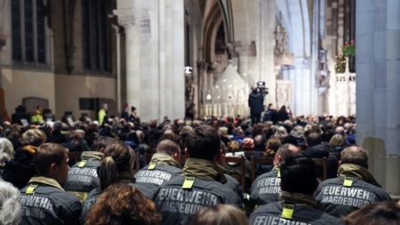 Procurador de Magdeburg descreve atropelamento múltiplo em feira de Natal como “atentado”