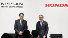 Nissan e Honda confirmam negociações de fusão e Mitsubishi explora envolvimento