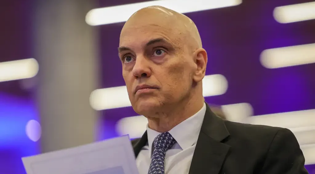 Moraes envia à PGR pedido sobre liberação de Bolsonaro para posse de Trump