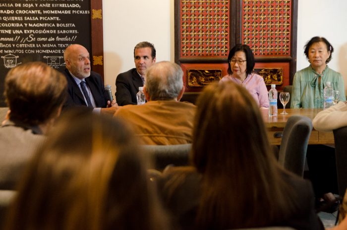 Conferencia: “A primeira vista nunca vista neste planeta” no restaurante Bao Kitchen da Cidade de Buenos Aires, 14 de dezembro de 2016 (La Gran Época)