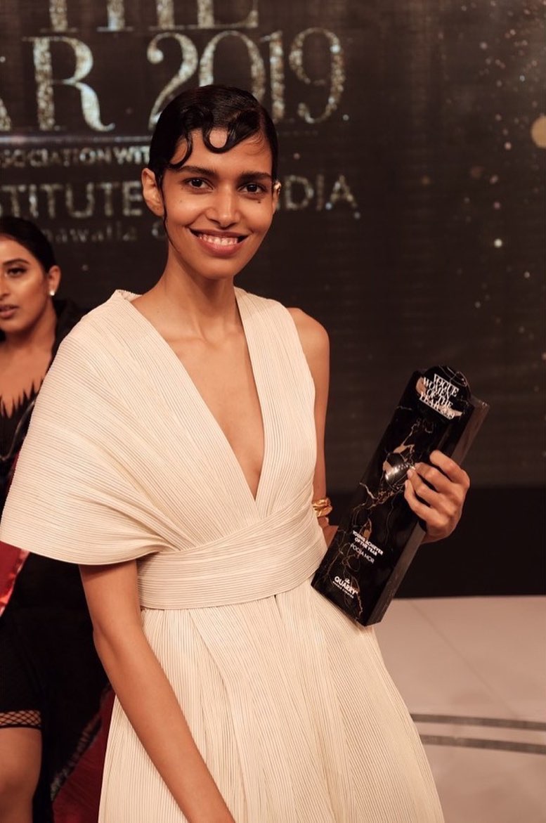 Pooja Mor recebeu o prêmio “Young Achiever Of The Year” na "Vogue Women of the Year 2019", no dia 19 de outubro de 2019 (Foto cortada por Hemang Shah / hs.shoot)