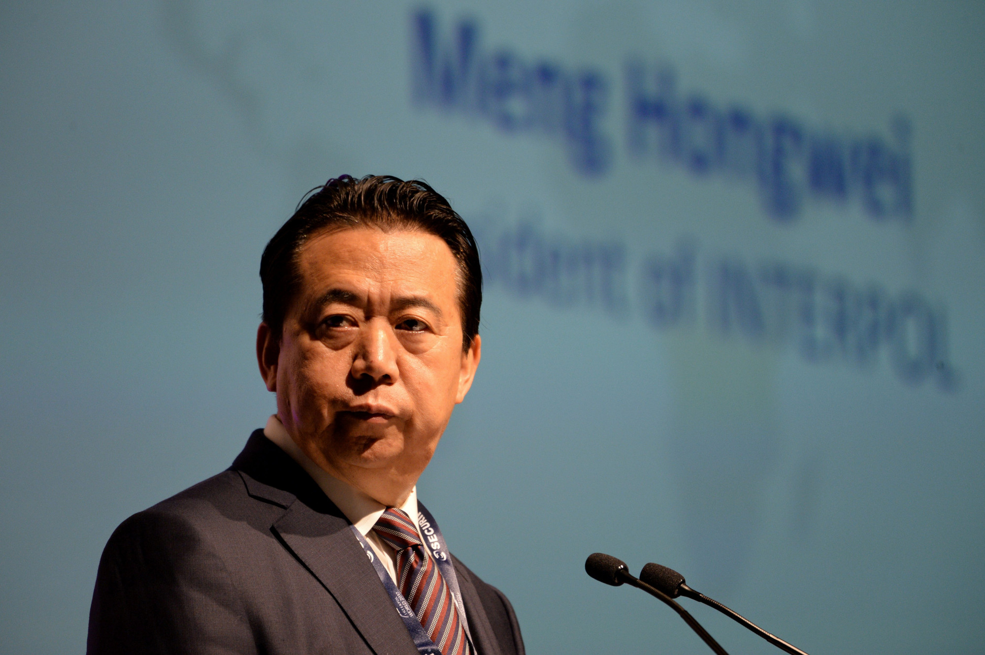 O ex-presidente da Interpol, Meng Hongwei, discursa na abertura do Congresso Mundial da Interpol em Cingapura, em 4 de julho de 2017 (Roslan Rahman / AFP / Getty Images)