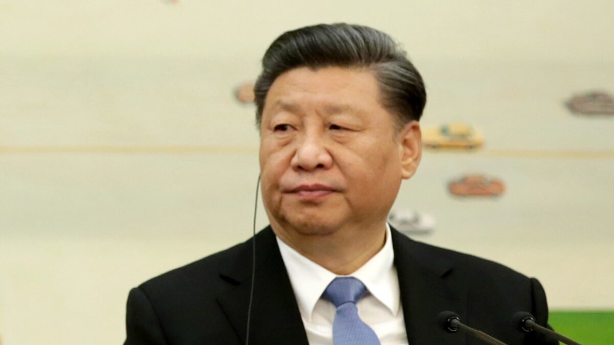 O líder do Partido Comunista Chinês, Xi Jinping, participa de uma reunião com delegados do Fórum da Nova Economia de 2019 no Grande Salão do Povo em Pequim, China, em 22 de novembro de 2019  (Jason Lee-Pool / Getty Images )