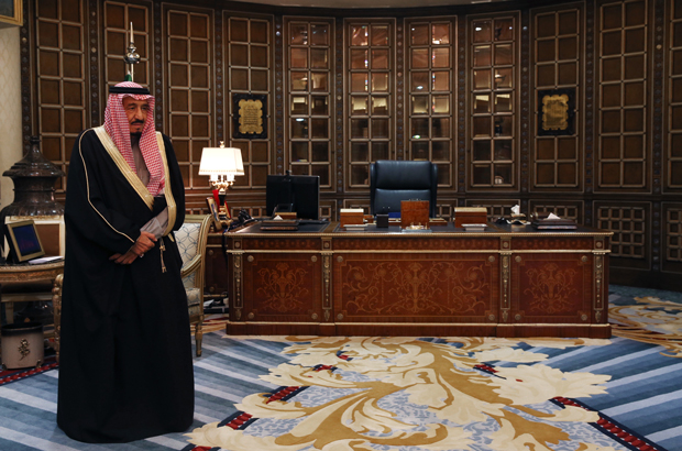 Arábia Saudita, míssil balístico - O príncipe herdeiro saudita Salman bin Abdulaziz no Palácio de Erga em Riade, Arábia Saudita, em 9 de dezembro de 2013 (Mark Wilson/Getty Images)