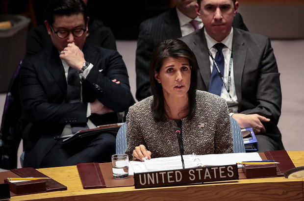 Israel, Jerusalém, capital, embaixadas - Nikki Haley, a embaixadora dos EUA nas Nações Unidas, fala durante uma reunião do Conselho de Segurança da ONU, na sede da organização em Nova York, em 29 de novembro de 2017 (Drew Angerer/Getty Images)